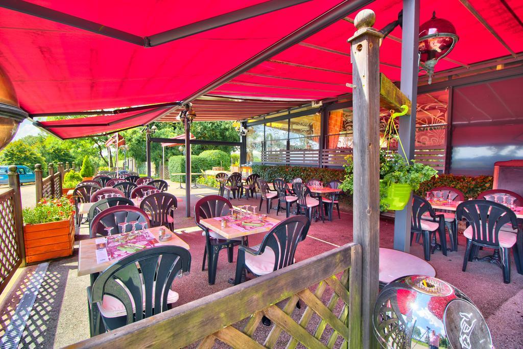 Logis Hotel Restaurant Le Chalet Du Mont Roland Sampans Exteriér fotografie