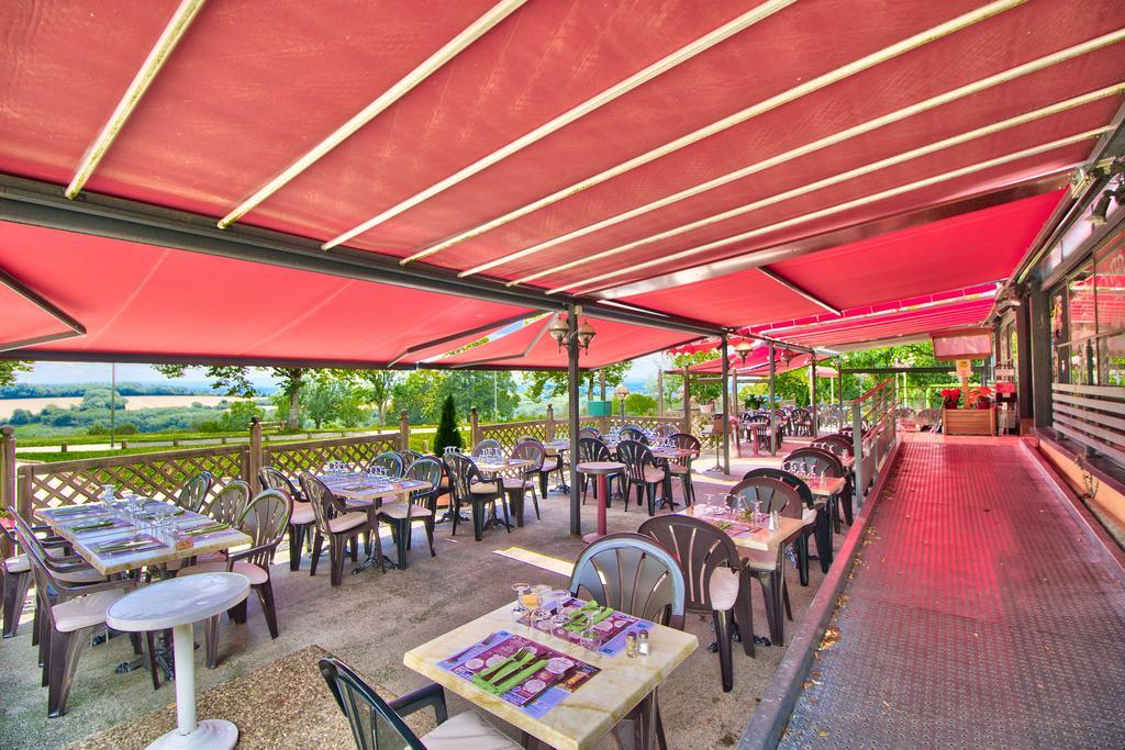 Logis Hotel Restaurant Le Chalet Du Mont Roland Sampans Exteriér fotografie