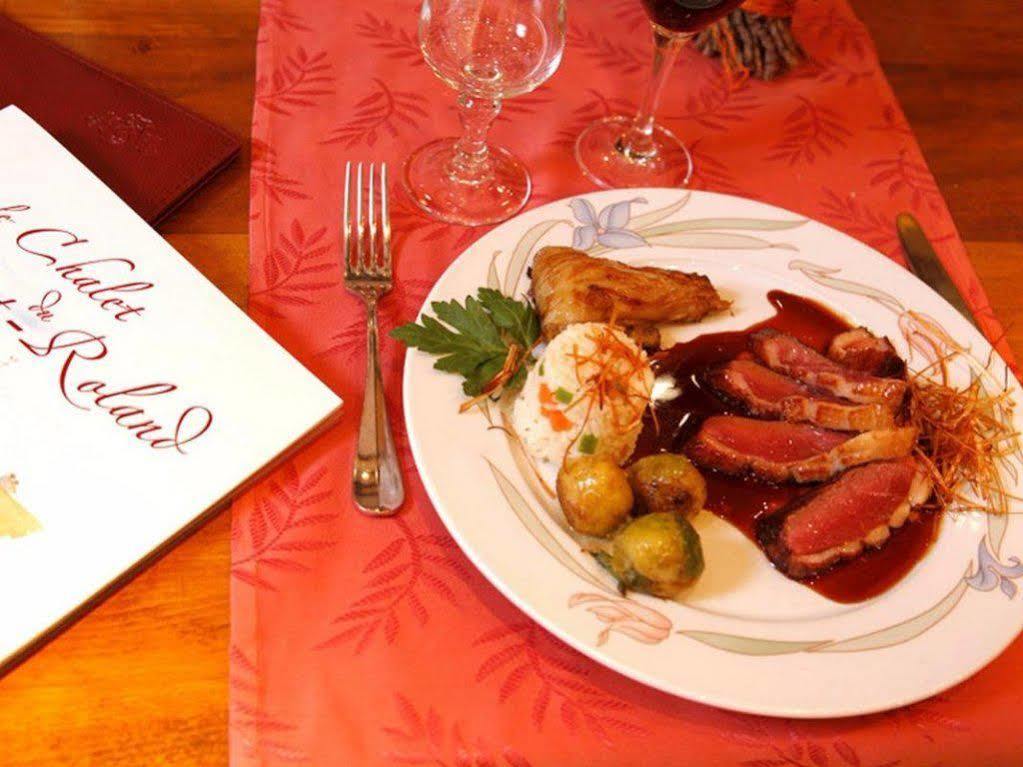 Logis Hotel Restaurant Le Chalet Du Mont Roland Sampans Exteriér fotografie